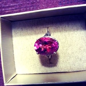 Bella Luce Rasspberry Sapphire size 7